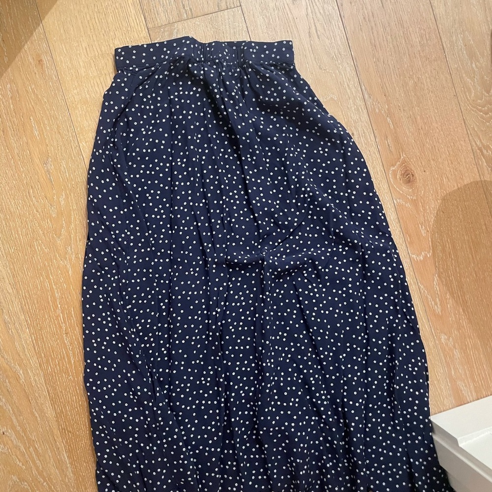 & other stories Buttoned Midi skirt with white flower polka dots
